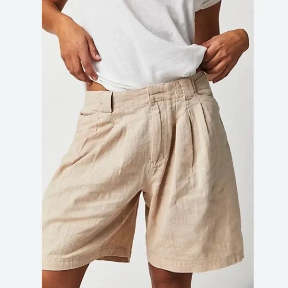 Free People Say So Trouser Short in Pebble Size 8 excellent condition - Picture 1 of 6